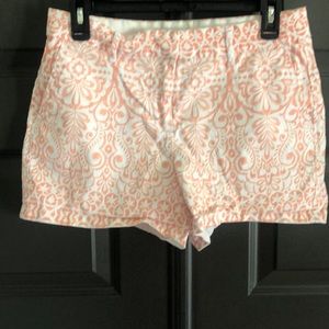 Shorts with peach scroll detail